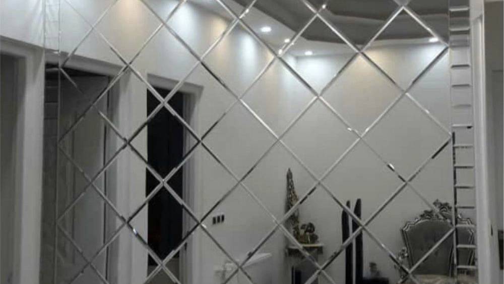 آینه کاری دیوار با طرح‌های مدرن و کلاسیک